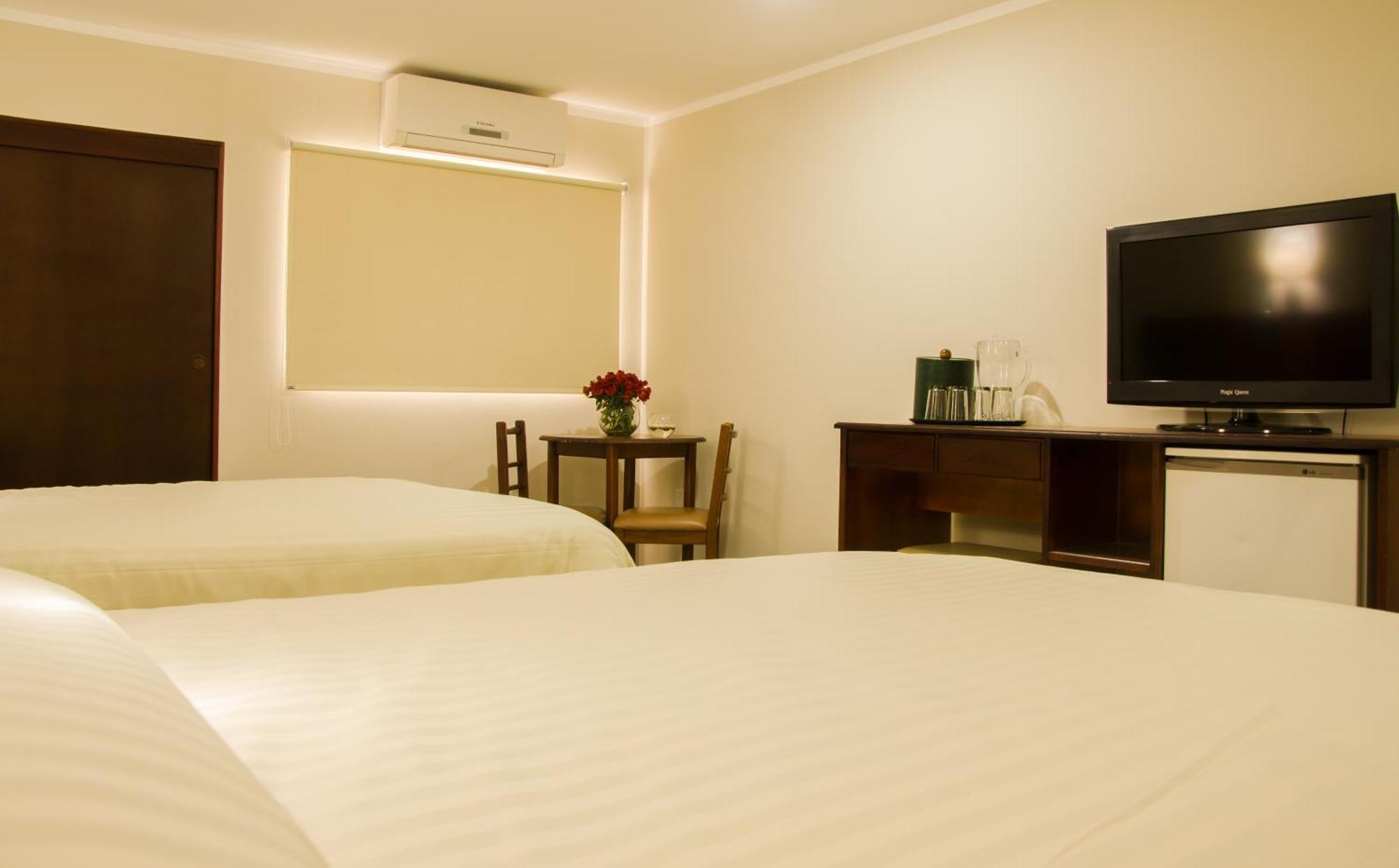Hotel La Pedregosa メリダ エクステリア 写真