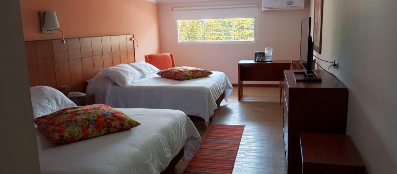 Hotel La Pedregosa メリダ エクステリア 写真
