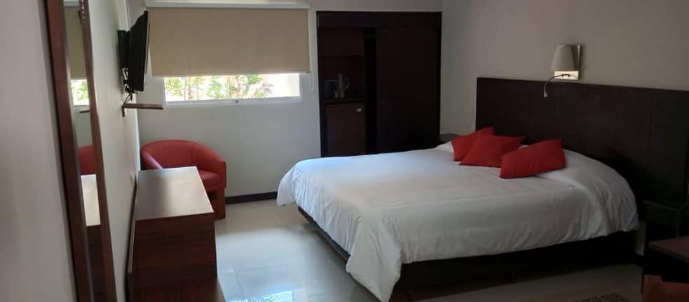 Hotel La Pedregosa メリダ エクステリア 写真